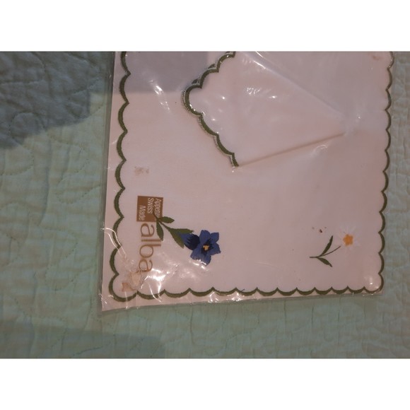 VTG Placemat with Napkin, Swiss Made, Floral Table Settings, Old Stock, 2 Sets - Picture 7 of 12